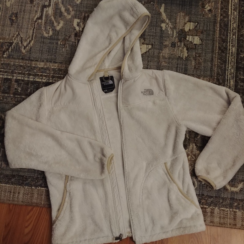 Fuzzy hooded Northface